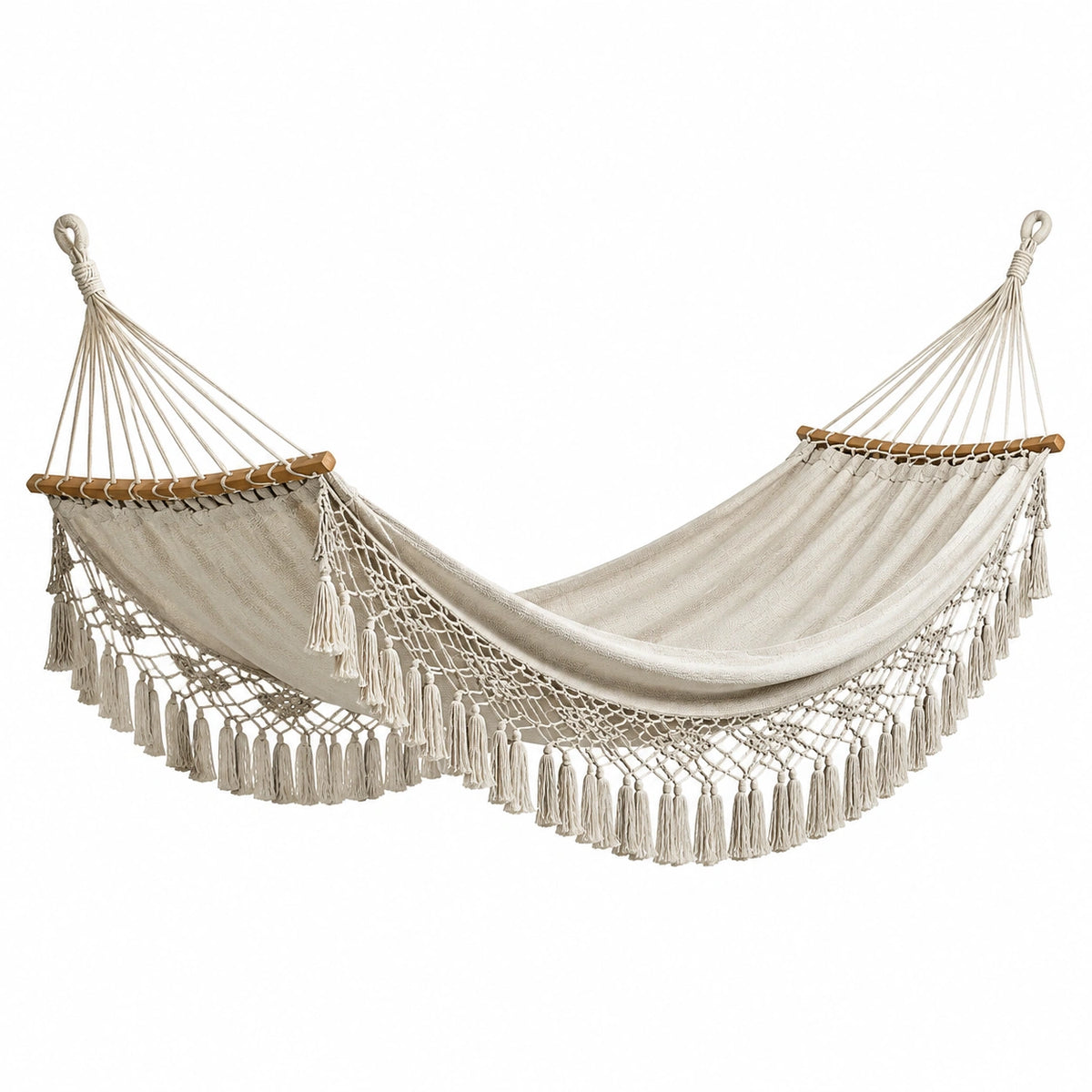 Hamaca de algodón beige con flecos y madera